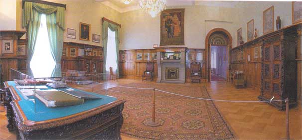Рабочий кабинет императора в Ливадийском дворце