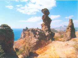 каменные изваяния Кара-Дага