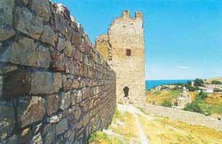 руины генуэзской крепости